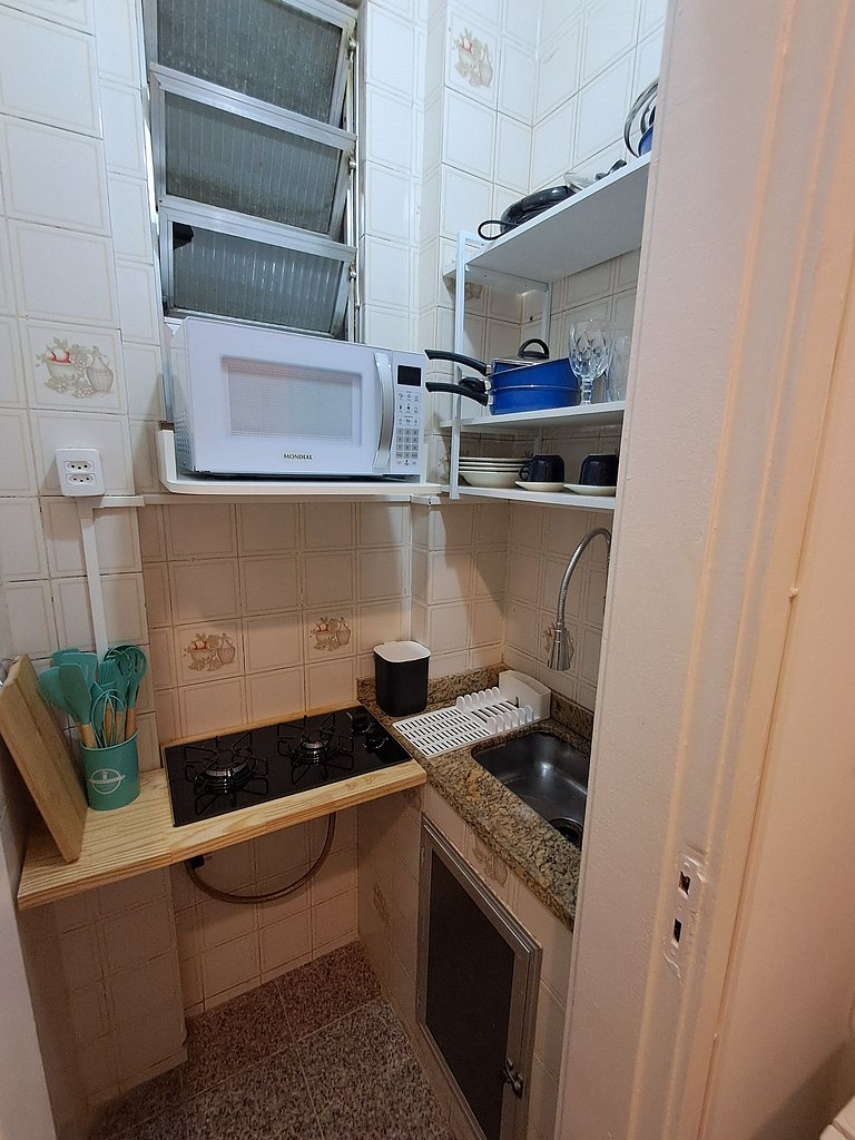 Studio c/ cama Queen | 400m da praia