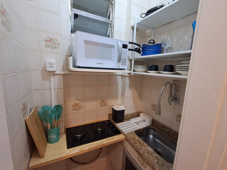 Studio c/ cama Queen | 400m da praia